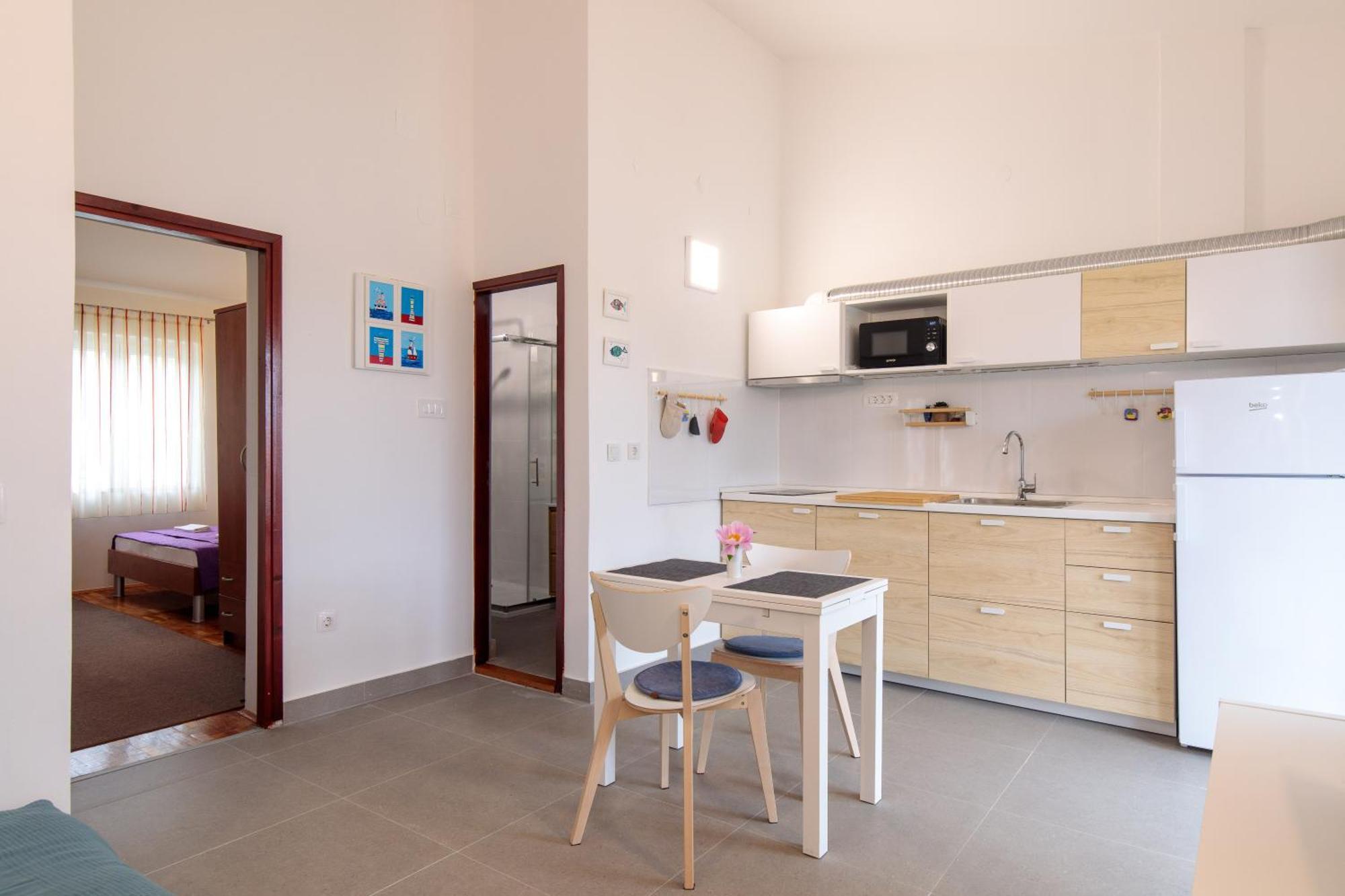 Apartment Tonka *Balcony & Partial Seaview! Krk Town Exterior foto